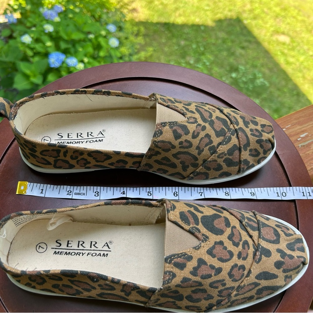 Canvas Leopard Print Espadrille Flats | Women’s 7 | Memory Foam Slip Ons - Picture 9 of 9